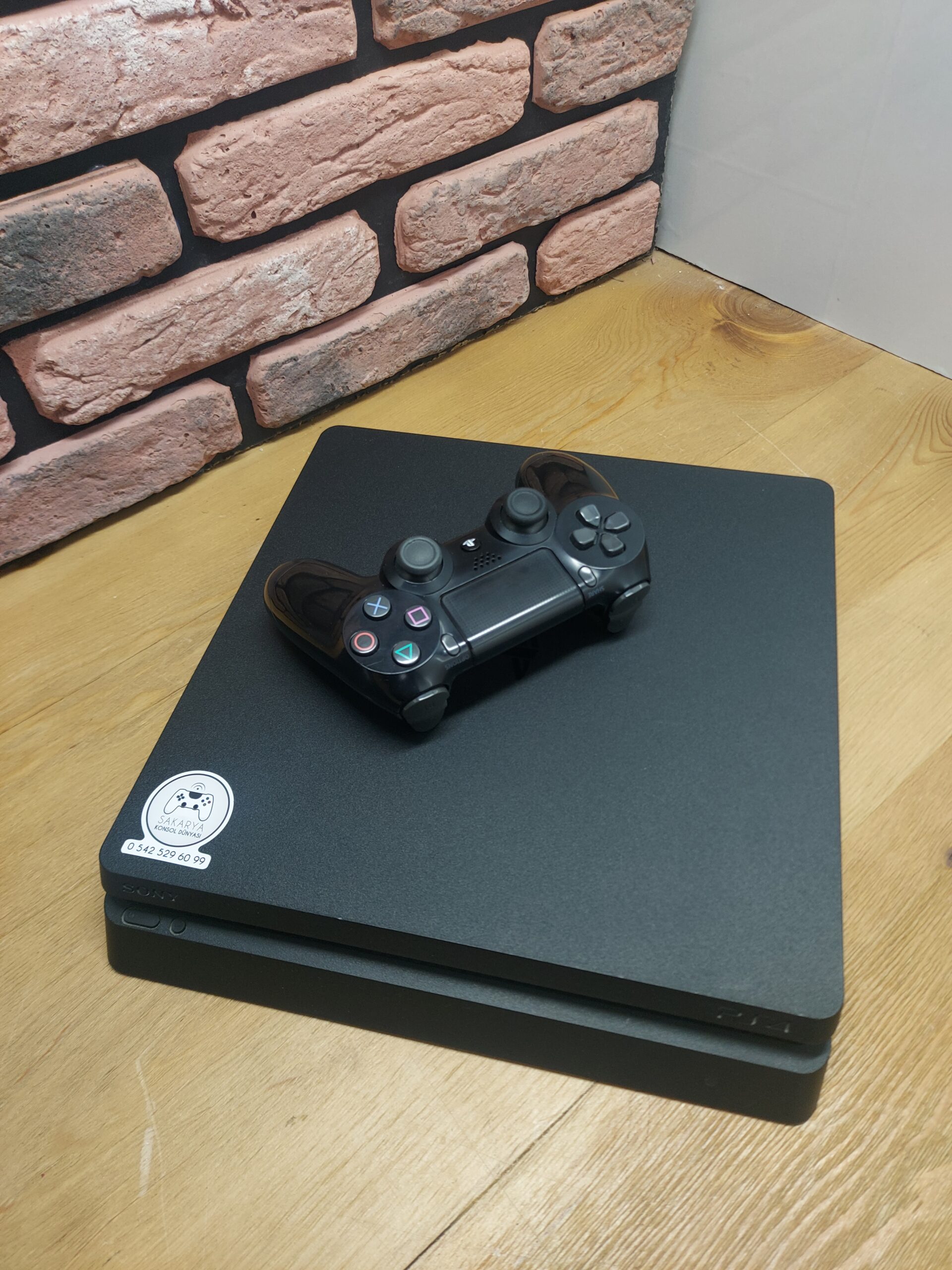 Playstation 4 Slim Kasa 500GB