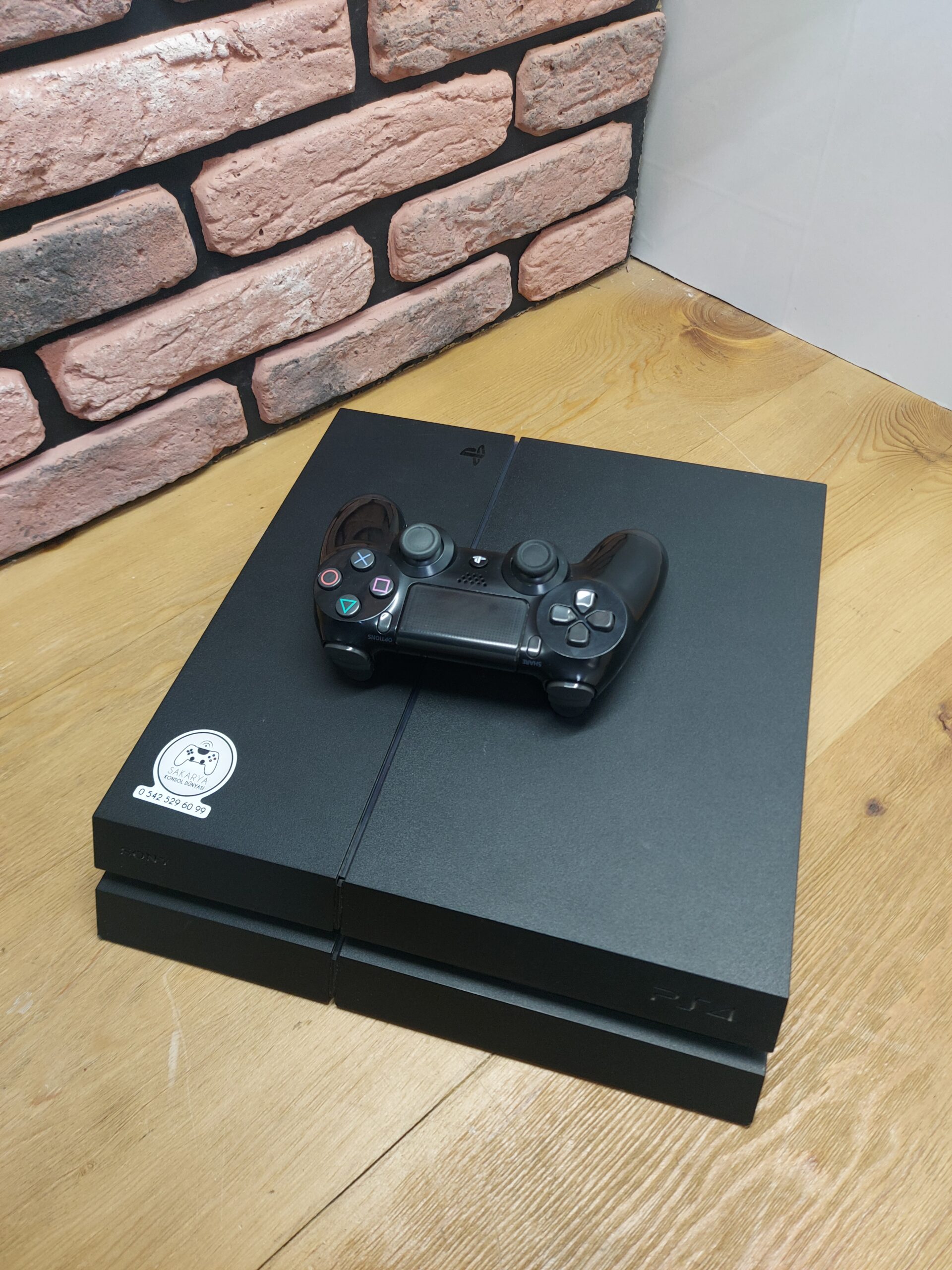 11.00 Versiyon Playstation 4 1 Terabyte